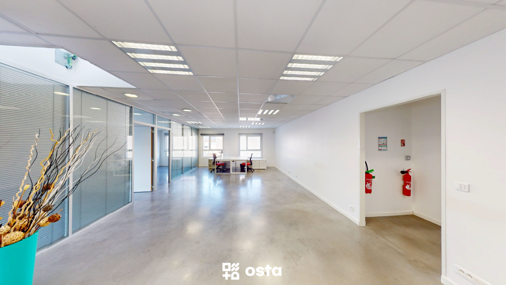 EXCLUSIVITE vente de bureaux professionnels La Moutonne – 160m2 + places de parking