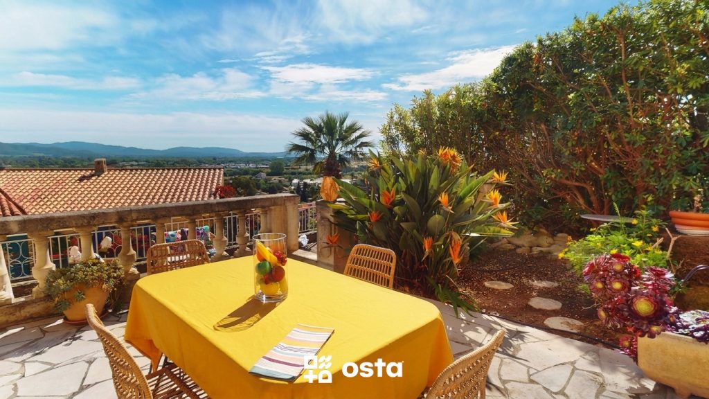 EXCLUSIVITE   HYERES ALMANARRE – Maison vue mer sur les Îles d’Or  – 3 Chambres