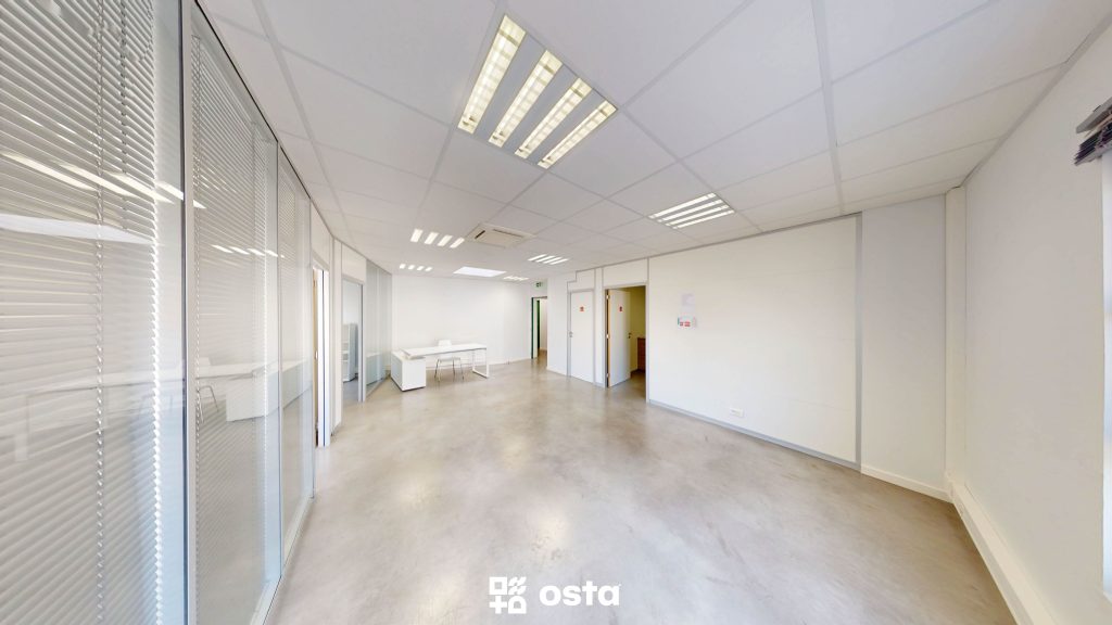 EXCLUSIVITE vente de bureaux professionnels La Moutonne – 160m2 + places de parking