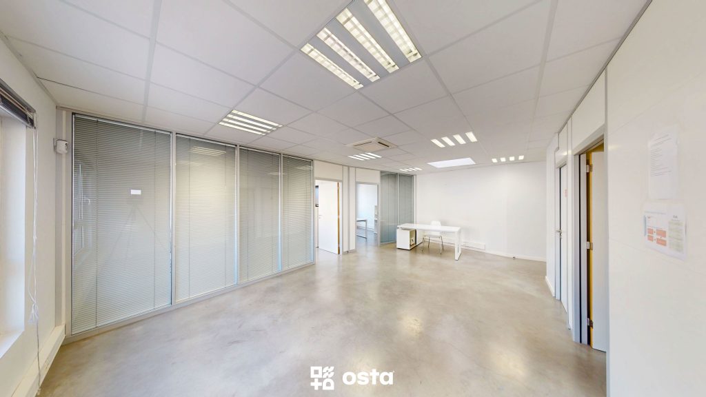 EXCLUSIVITE vente de bureaux professionnels La Moutonne – 160m2 + places de parking