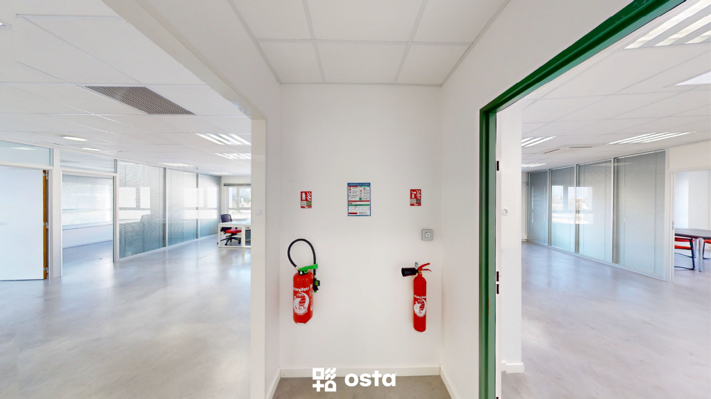 EXCLUSIVITE vente de bureaux professionnels La Moutonne – 160m2 + places de parking